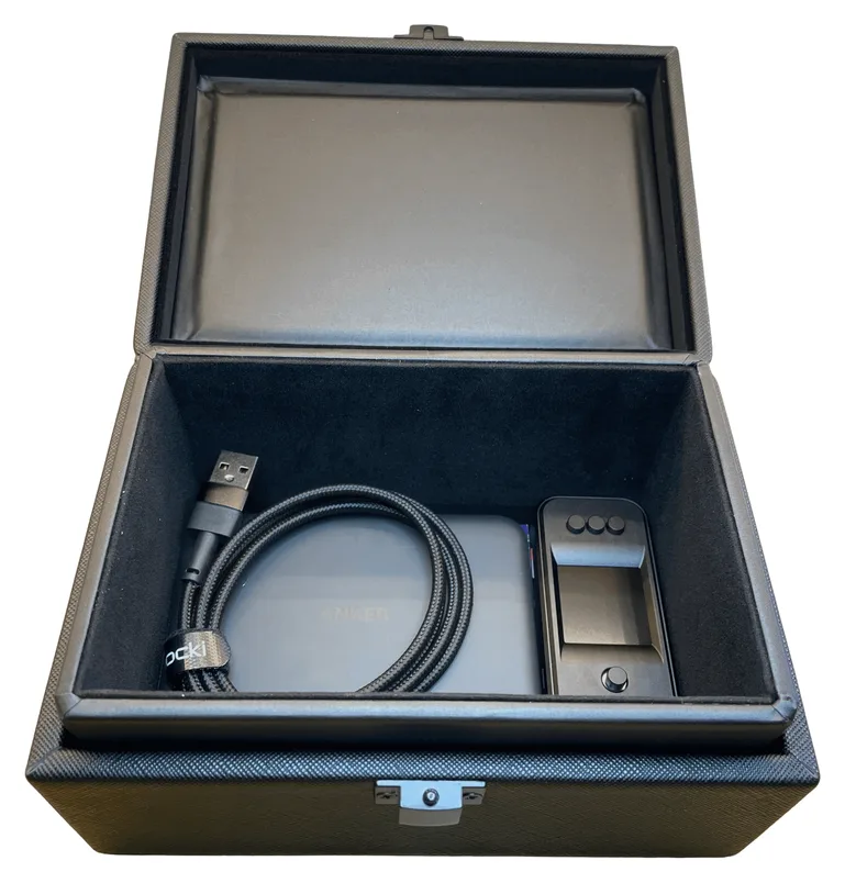Seedsigner Pro Bundle box opened without background
